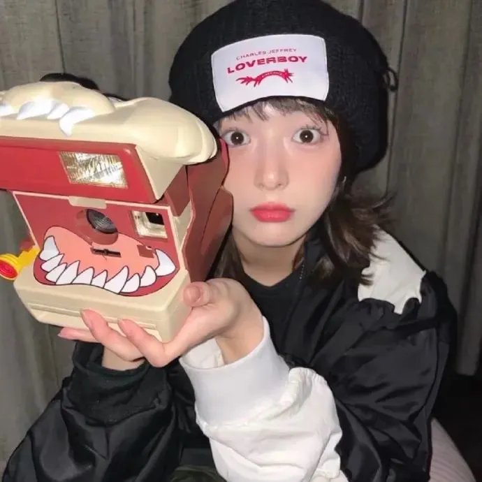 谨慎 封面